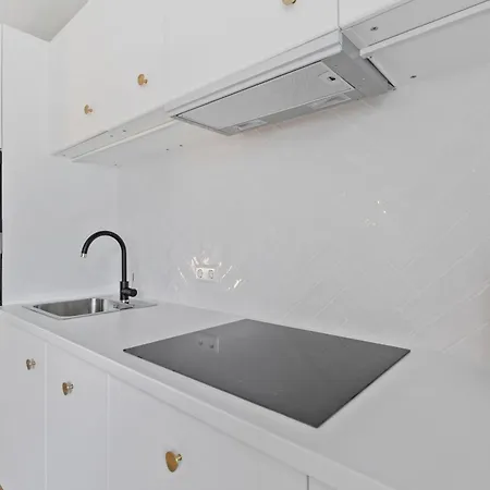 1-bedroom Renovated In Bonnevoie Near And Train Apartment *
